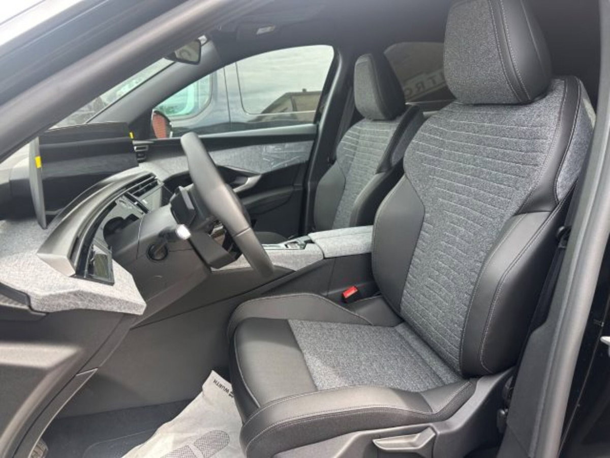 Peugeot 3008 1.2 hybrid Allure Business 145cv e-dcs6 (7)