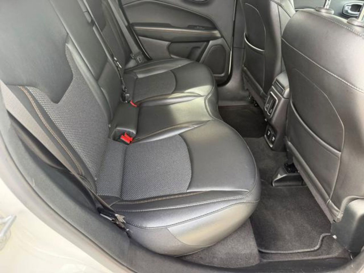 Jeep Compass 2.0 Multijet II 4WD Limited (12)