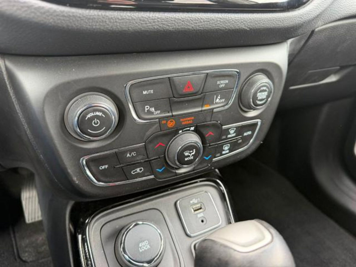 Jeep Compass 2.0 Multijet II 4WD Limited (14)