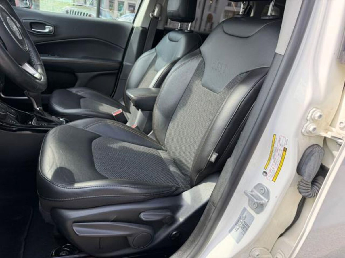 Jeep Compass 2.0 Multijet II 4WD Limited (9)