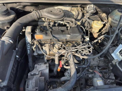 Volkswagen Golf 1.8/90 CV cat 3 porte GL (2)