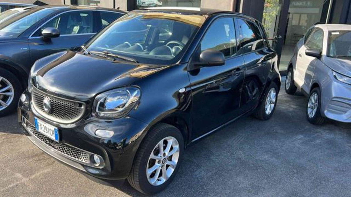 smart forfour forfour 70 1.0 Brabus Syle