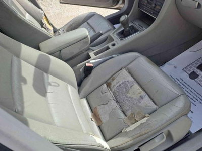 Audi A4 Avant 2.0 16V TDI multitr. Top (11)