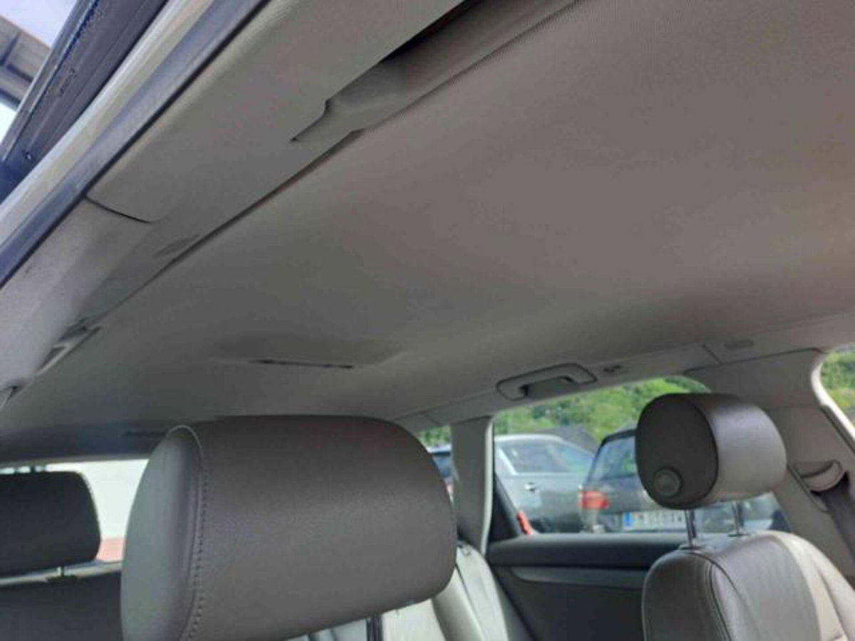 Audi A4 Avant 2.0 16V TDI multitr. Top (13)