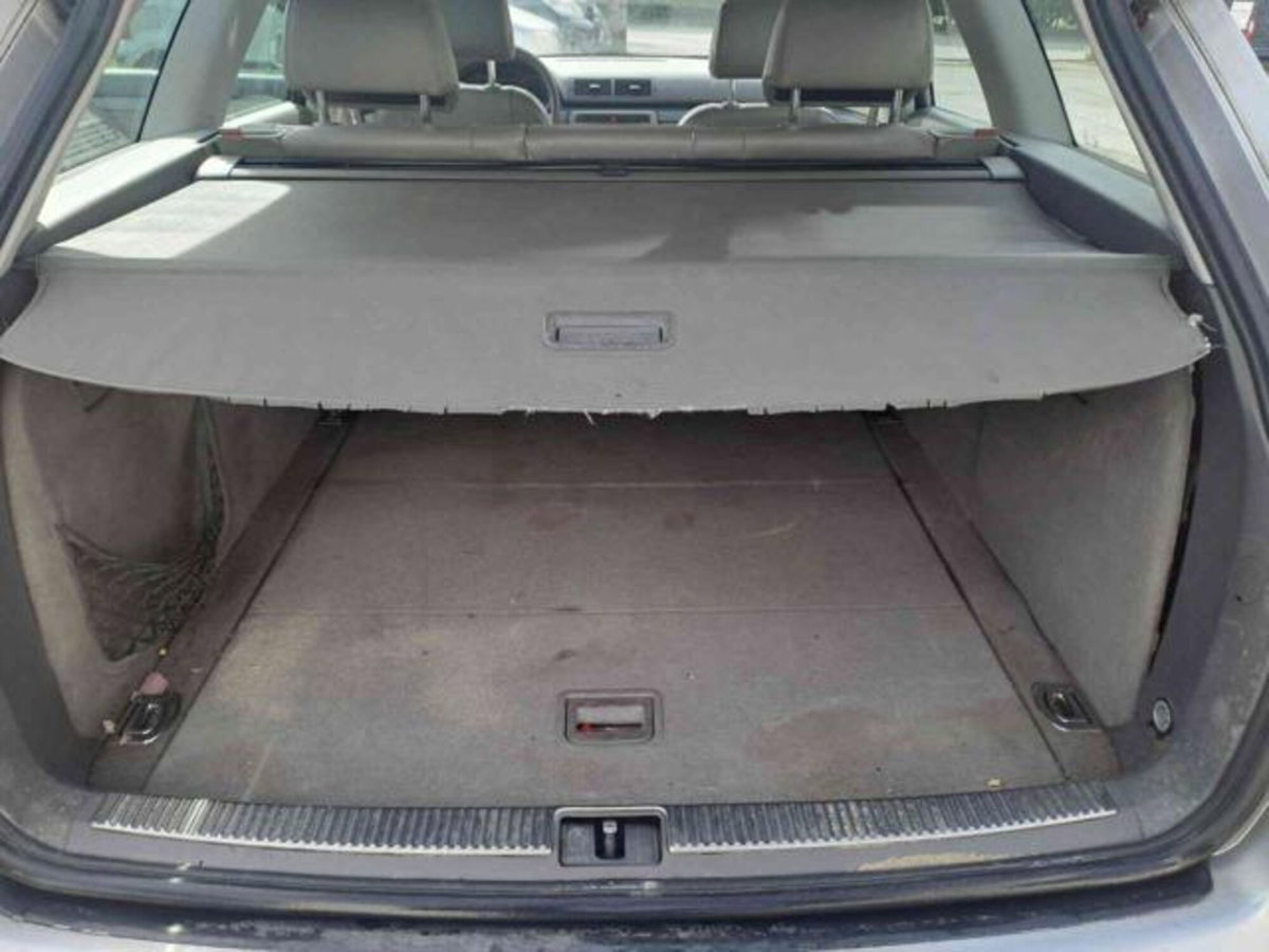Audi A4 Avant 2.0 16V TDI multitr. Top (16)