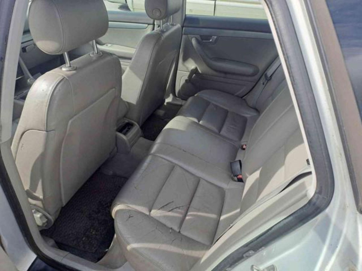 Audi A4 Avant 2.0 16V TDI multitr. Top (17)