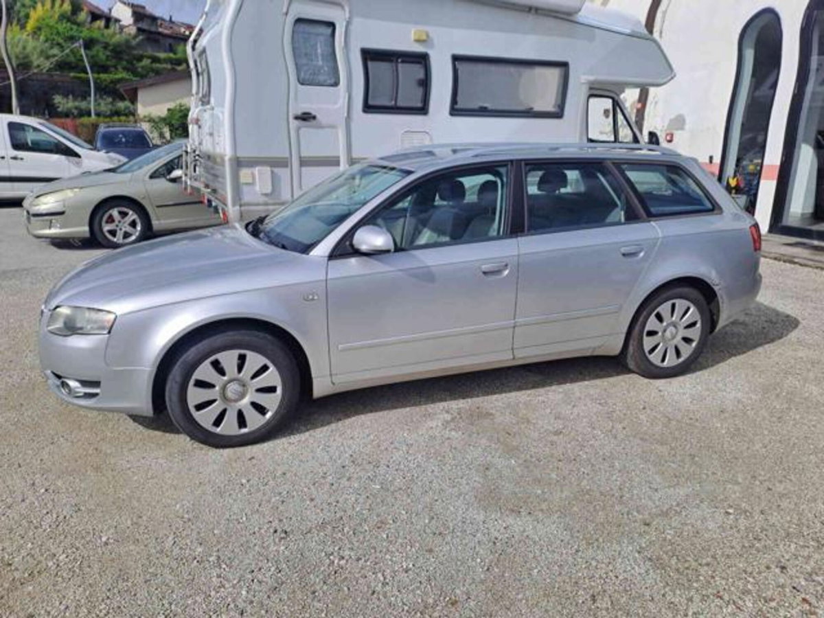 Audi A4 Avant 2.0 16V TDI multitr. Top (3)