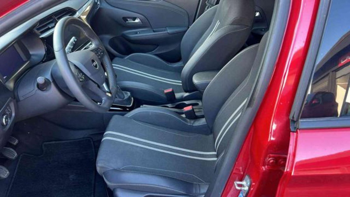Opel Corsa 1.2 100 CV GS Line (6)