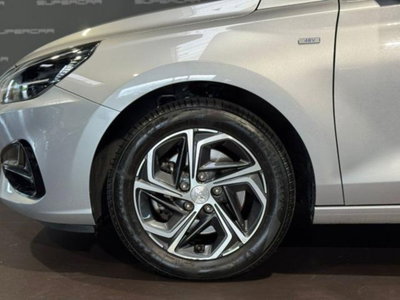 Hyundai i30 Fastback 1.0 T-GDI iMT 48V Prime (8)