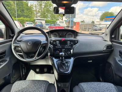Lancia Ypsilon 1.0 FireFly 5 porte S&S Hybrid Ecochic Silver (9)