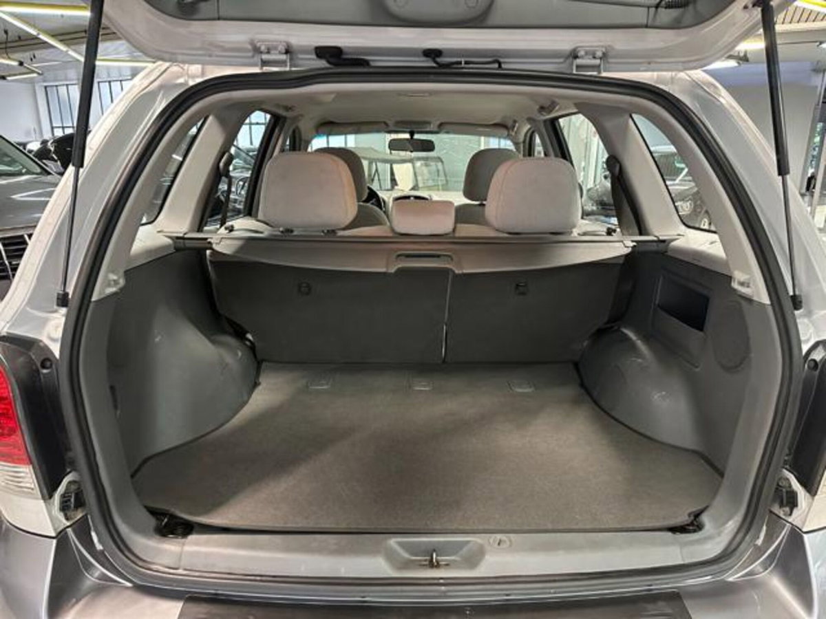 Hyundai Santa Fe 2.4i 4WD Plus (15)