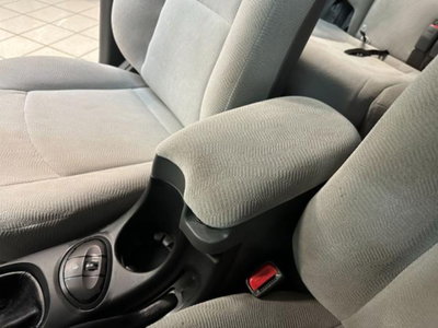 Hyundai Santa Fe 2.4i 4WD Plus (19)