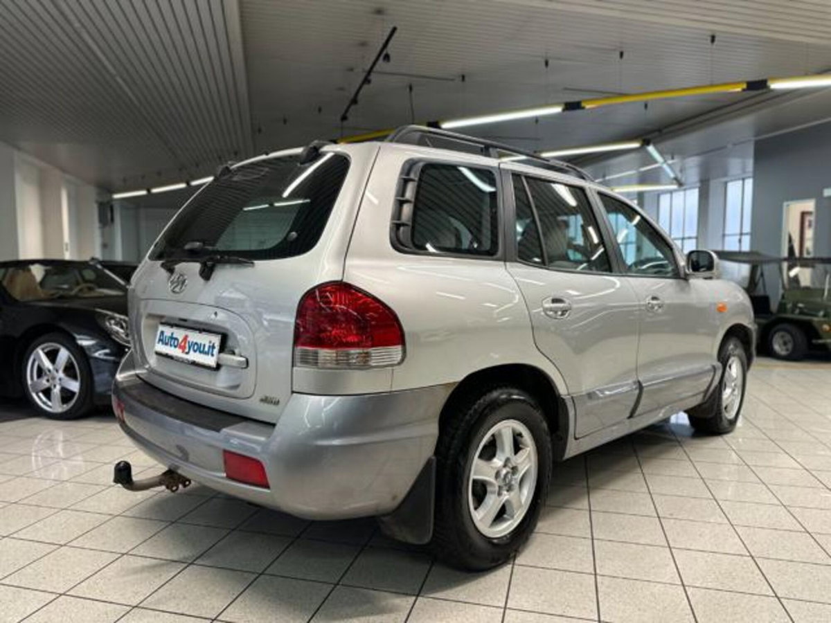 Hyundai Santa Fe 2.4i 4WD Plus (3)