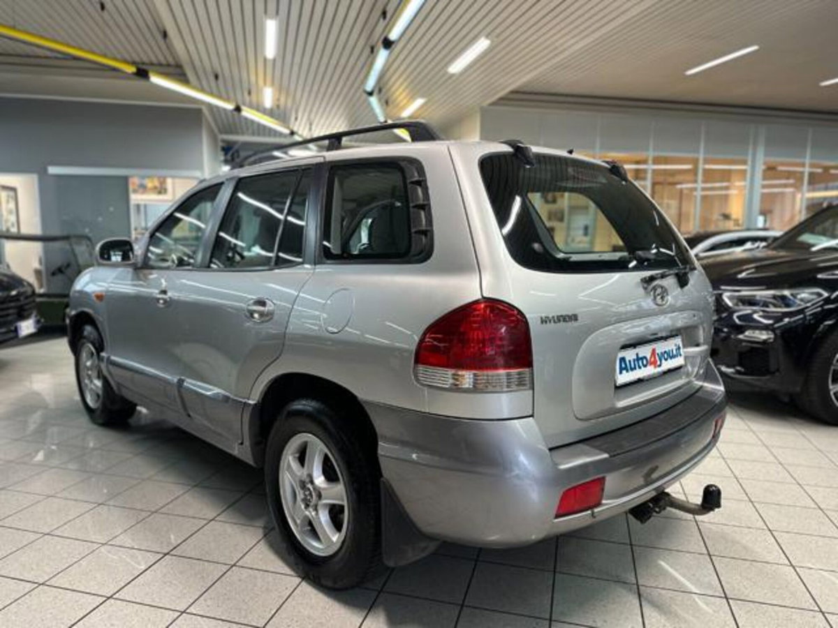 Hyundai Santa Fe 2.4i 4WD Plus (4)
