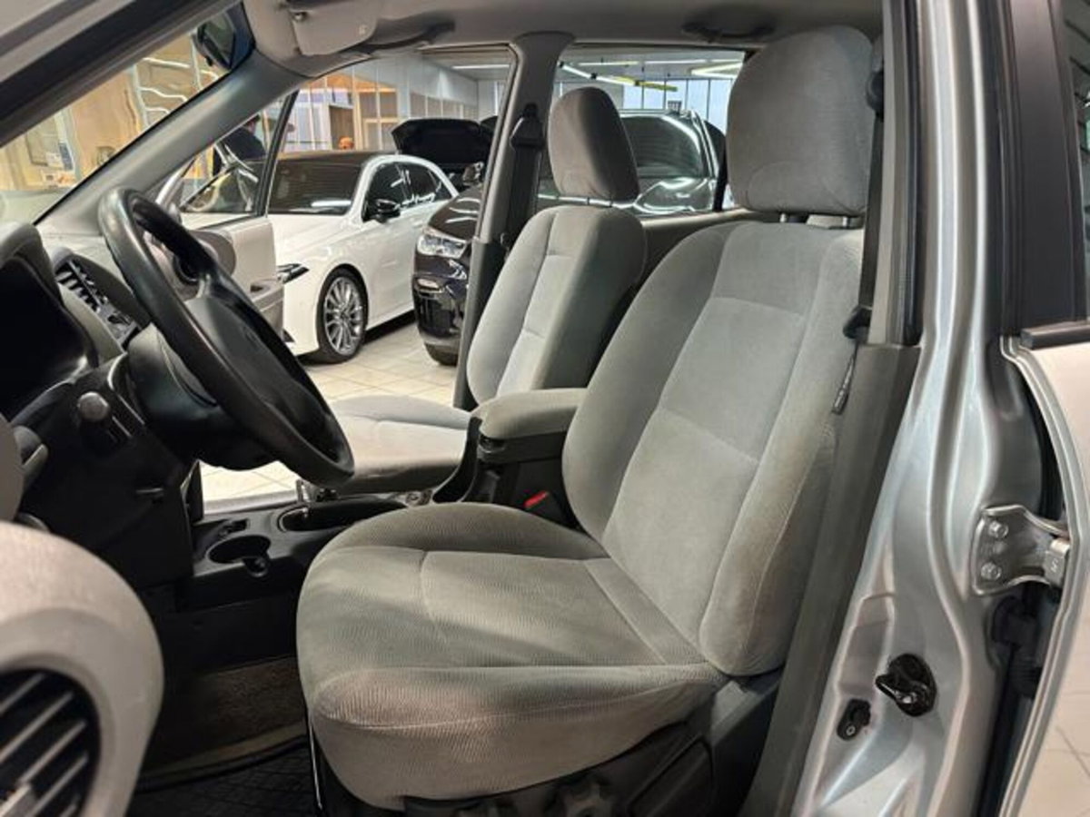 Hyundai Santa Fe 2.4i 4WD Plus (9)