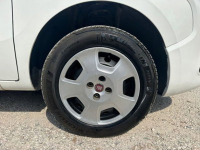 Fiat Qubo 1.4 8V 77 CV Easy (14)