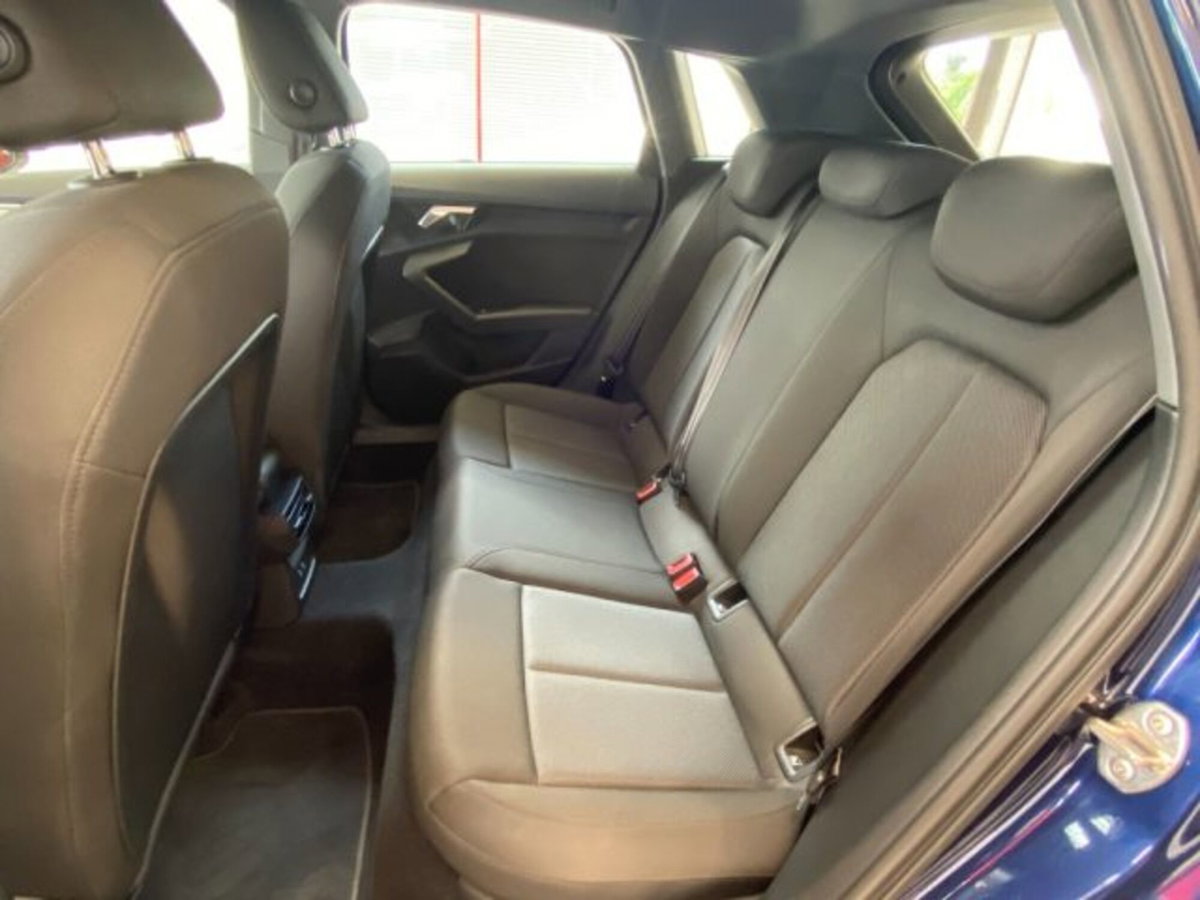 Audi A3 Sportback 30 TDI S tronic Business (12)