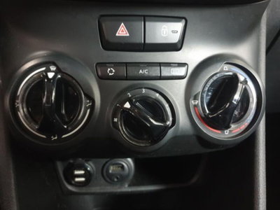 Peugeot 208 82 3 porte Allure (12)