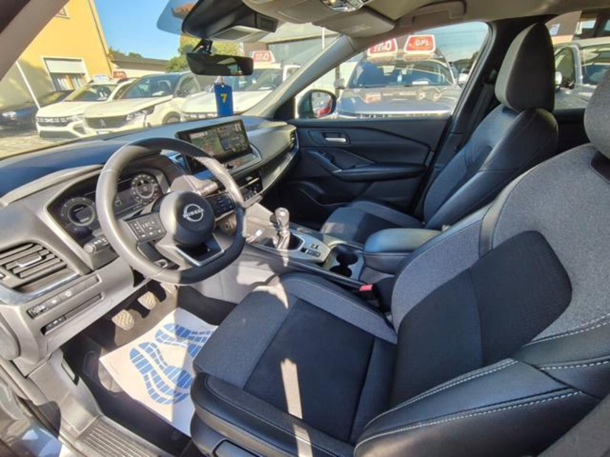 Nissan Qashqai 1.3 mhev N-Connecta 2wd 140cv (5)
