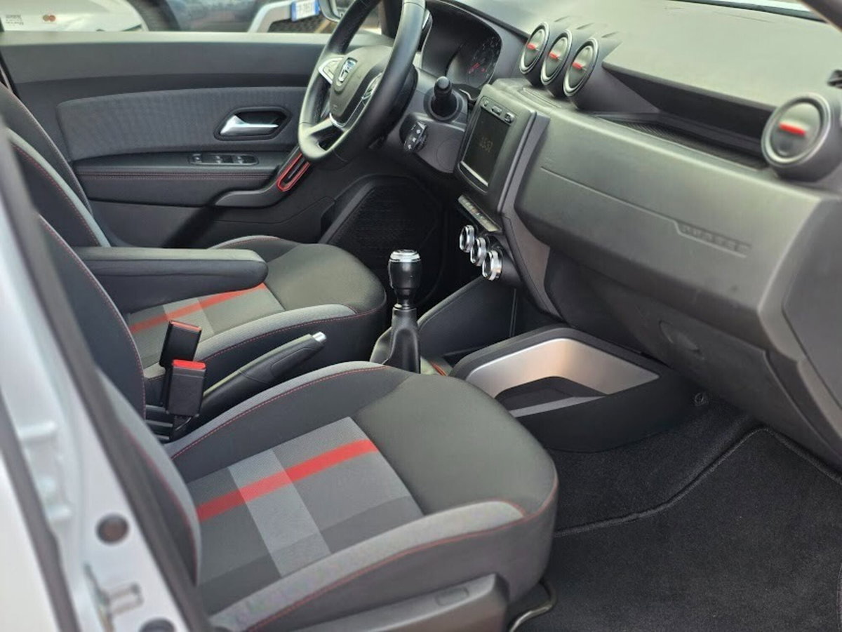 Dacia Duster 1.6 SCe GPL 4x2 Techroad (12)