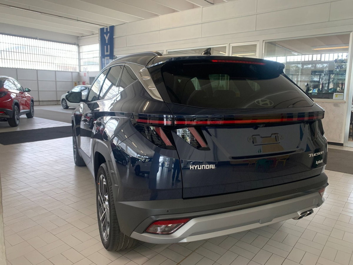 Hyundai Tucson 1.6 hev Exellence 4wd 239cv auto (2)
