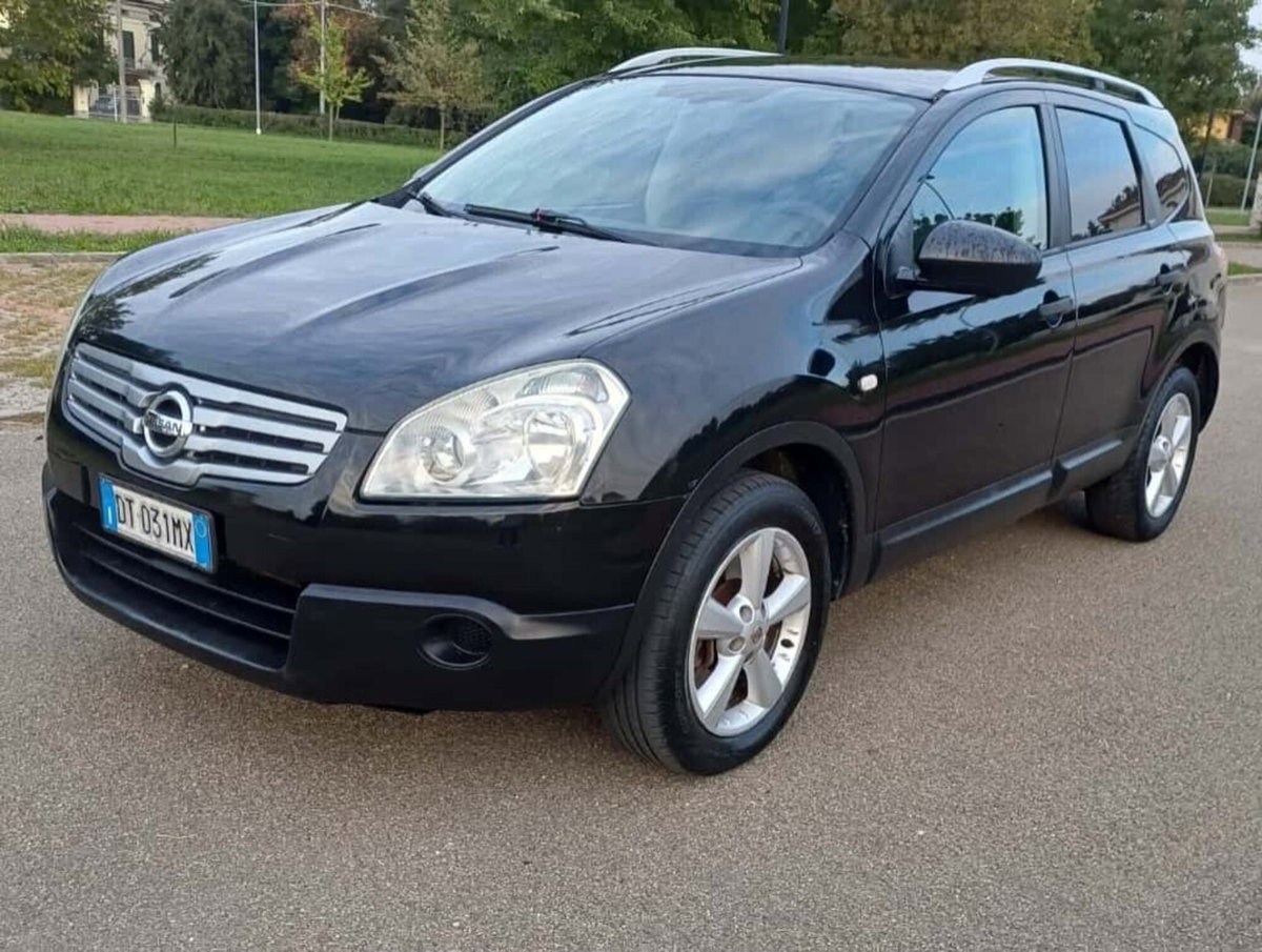 Nissan Qashqai 2.0 dCi DPF 4WD Tekna (15)