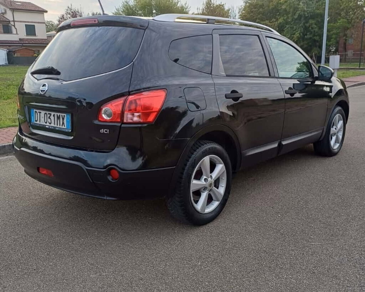 Nissan Qashqai 2.0 dCi DPF 4WD Tekna (18)