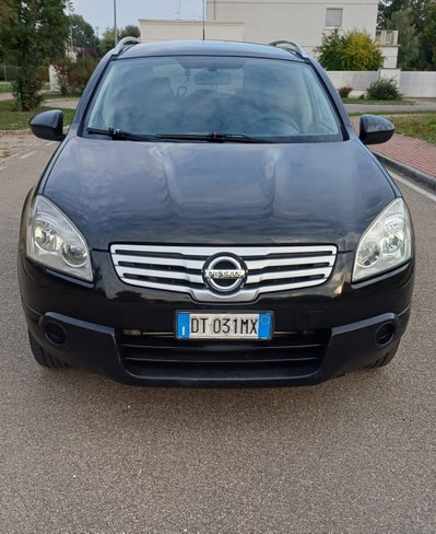 Nissan Qashqai 2.0 dCi DPF 4WD aut. Tekna (8)