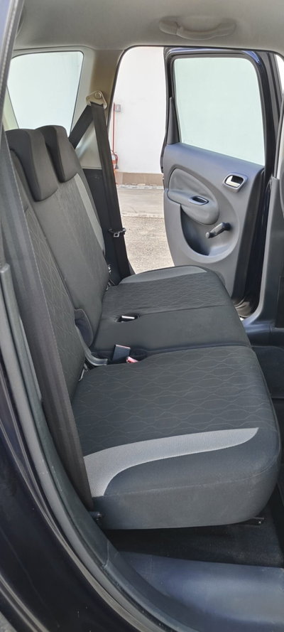Citroen C3 Picasso 1.4 VTi 95 GPL airdream Seduction (14)