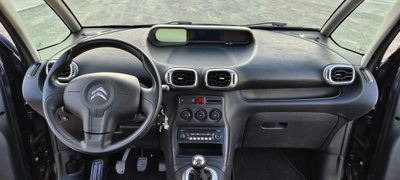 Citroen C3 Picasso 1.4 VTi 95 GPL airdream Seduction (7)