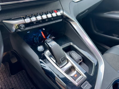 Peugeot 3008 BlueHDi 130 S&S EAT8 Allure Pack (11)