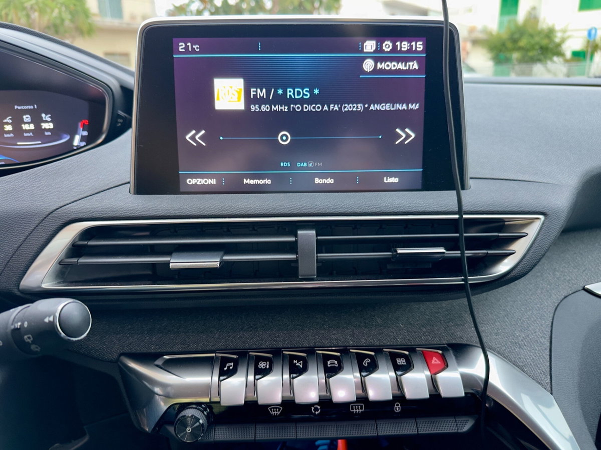 Peugeot 3008 BlueHDi 130 S&S EAT8 Allure Pack (12)