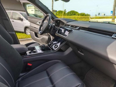 Land Rover Range Rover Velar 2.0D I4 240 CV R-Dynamic S (17)