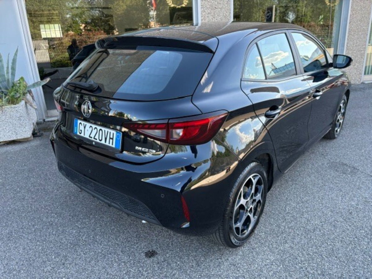 Mg MG3 1.5 Standard (5)