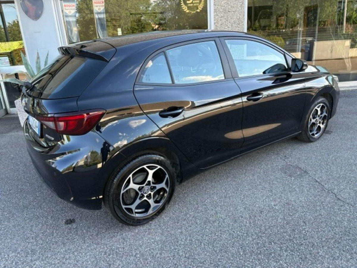 Mg MG3 1.5 Standard (6)