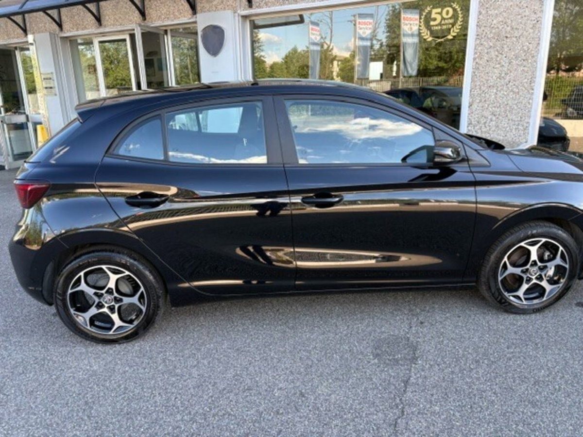 Mg MG3 1.5 Standard (7)