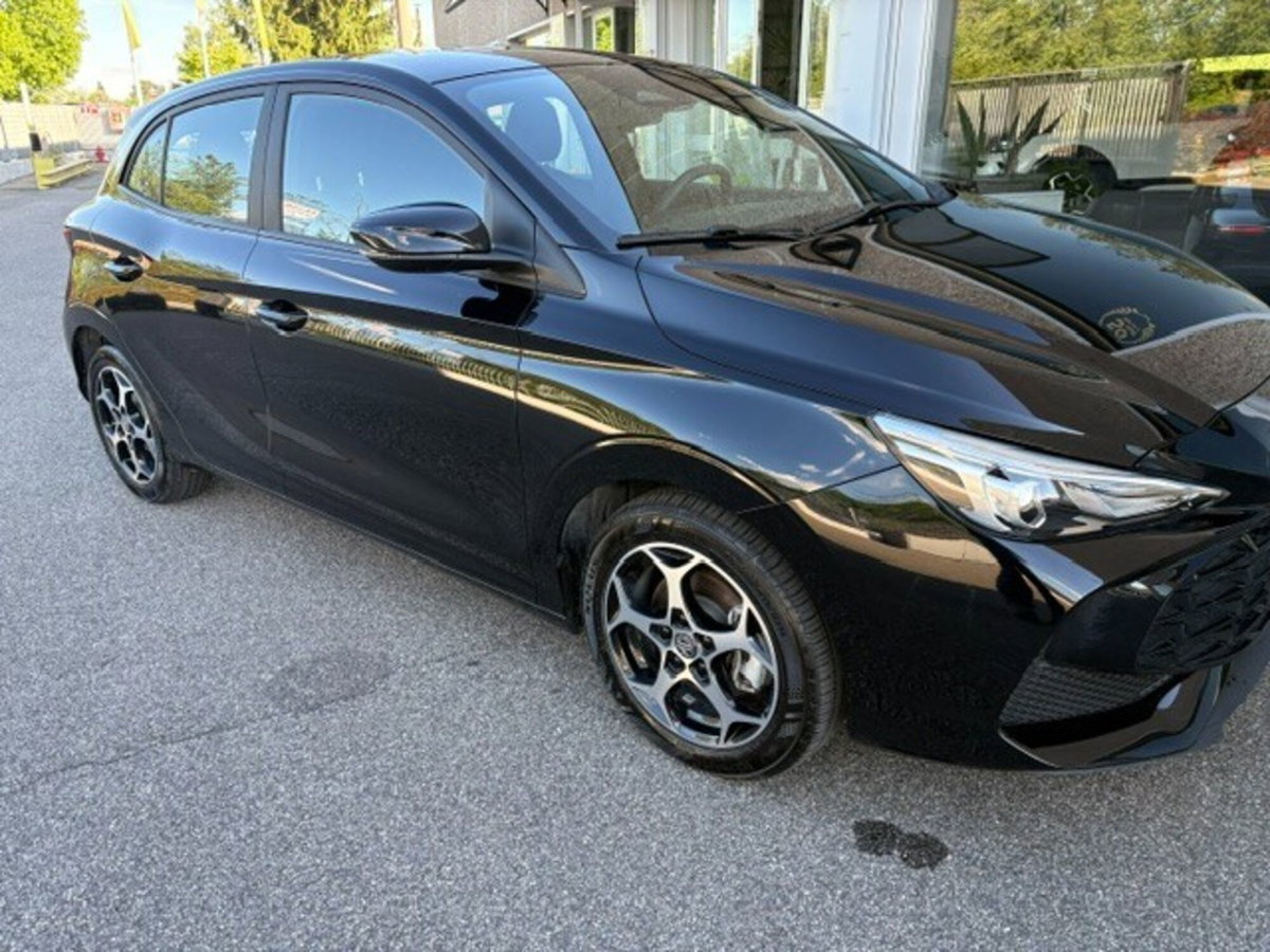 Mg MG3 1.5 Standard (8)