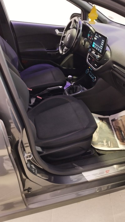 Ford Fiesta 1.5 TDCi 5 porte ST-Line (12)