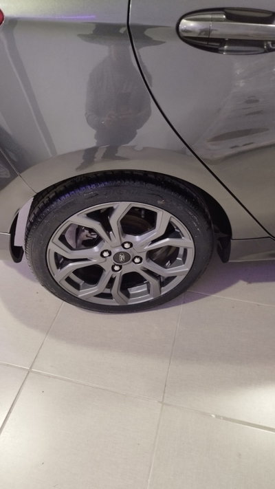 Ford Fiesta 1.5 TDCi 5 porte ST-Line (9)
