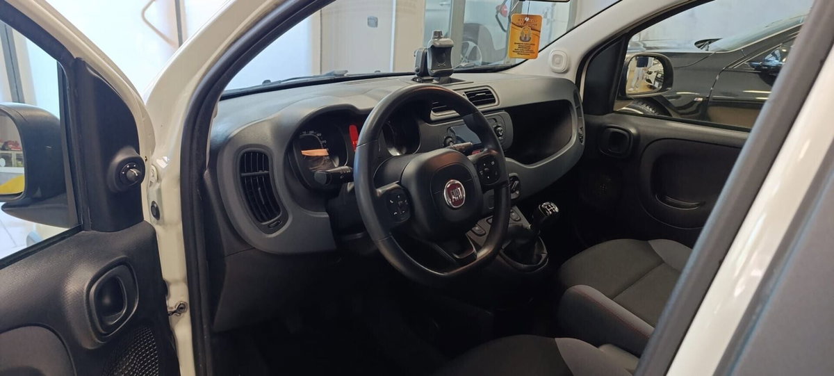 Fiat Panda 1.3 MJT 95 CV S&S 4x4 (12)
