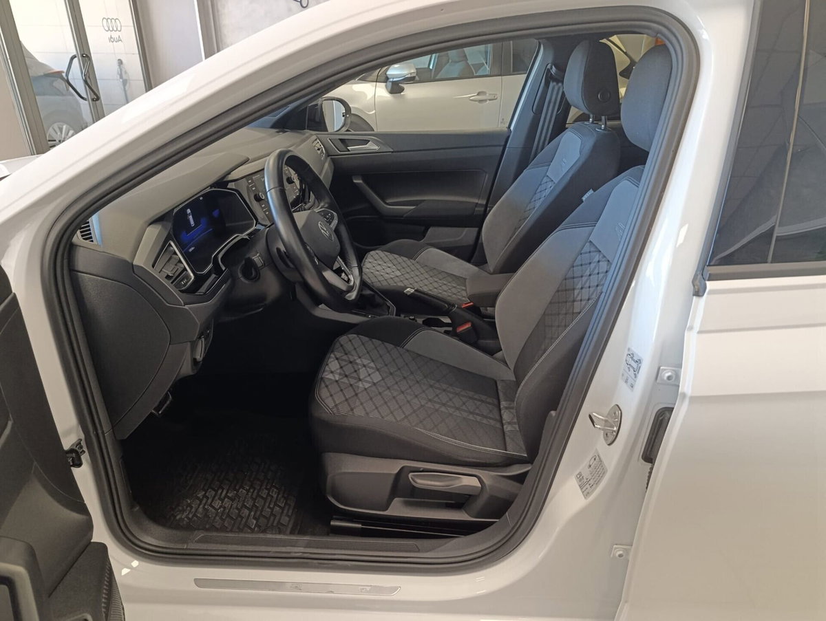Volkswagen Taigo 1.5 tsi R-Line 150cv dsg (11)
