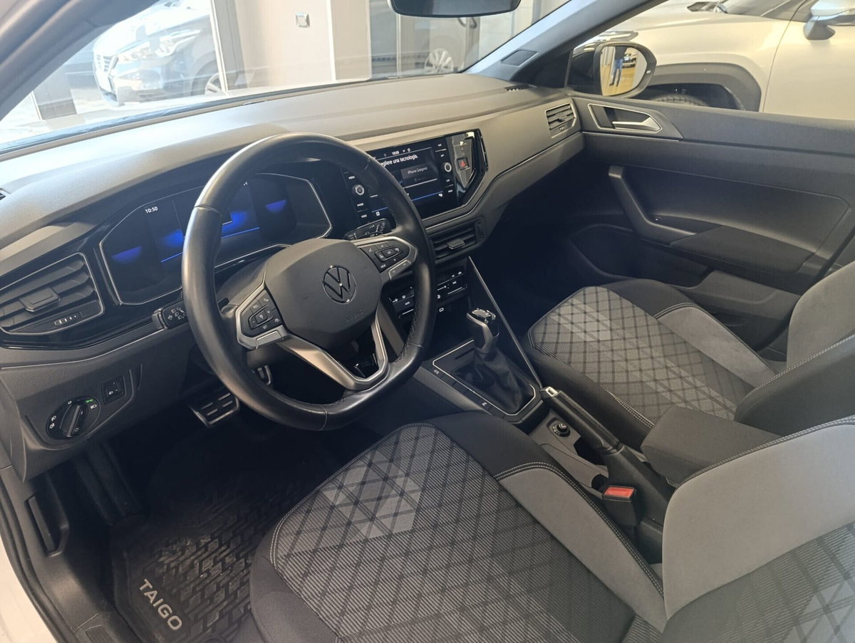 Volkswagen Taigo 1.5 tsi R-Line 150cv dsg (12)