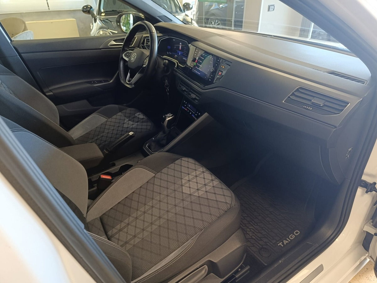 Volkswagen Taigo 1.5 tsi R-Line 150cv dsg (15)
