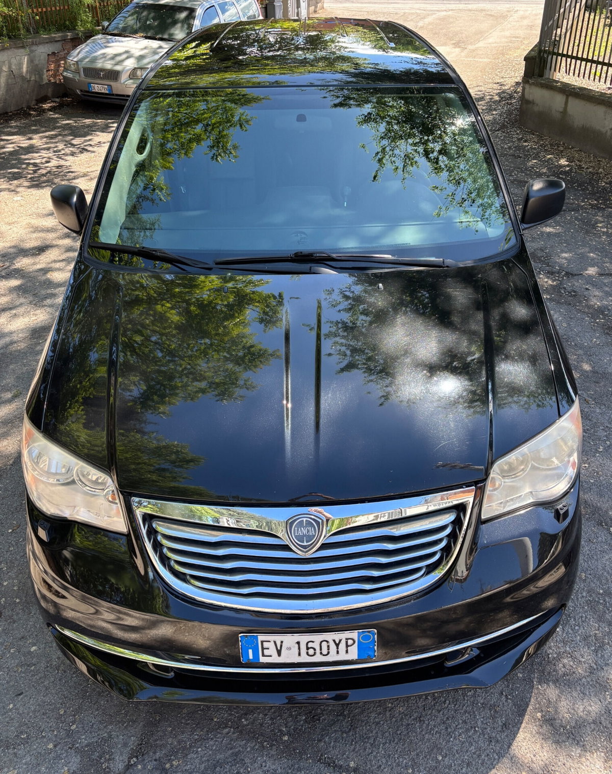Lancia Voyager 2.8 Turbodiesel Silver 177 CV (3)