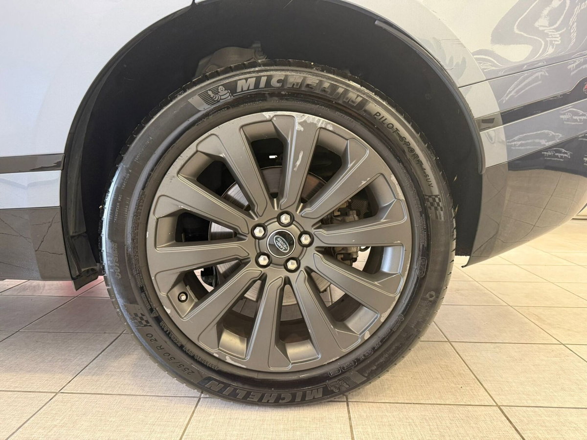 Land Rover Range Rover Velar 2.0D I4 180 CV R-Dynamic HSE (8)