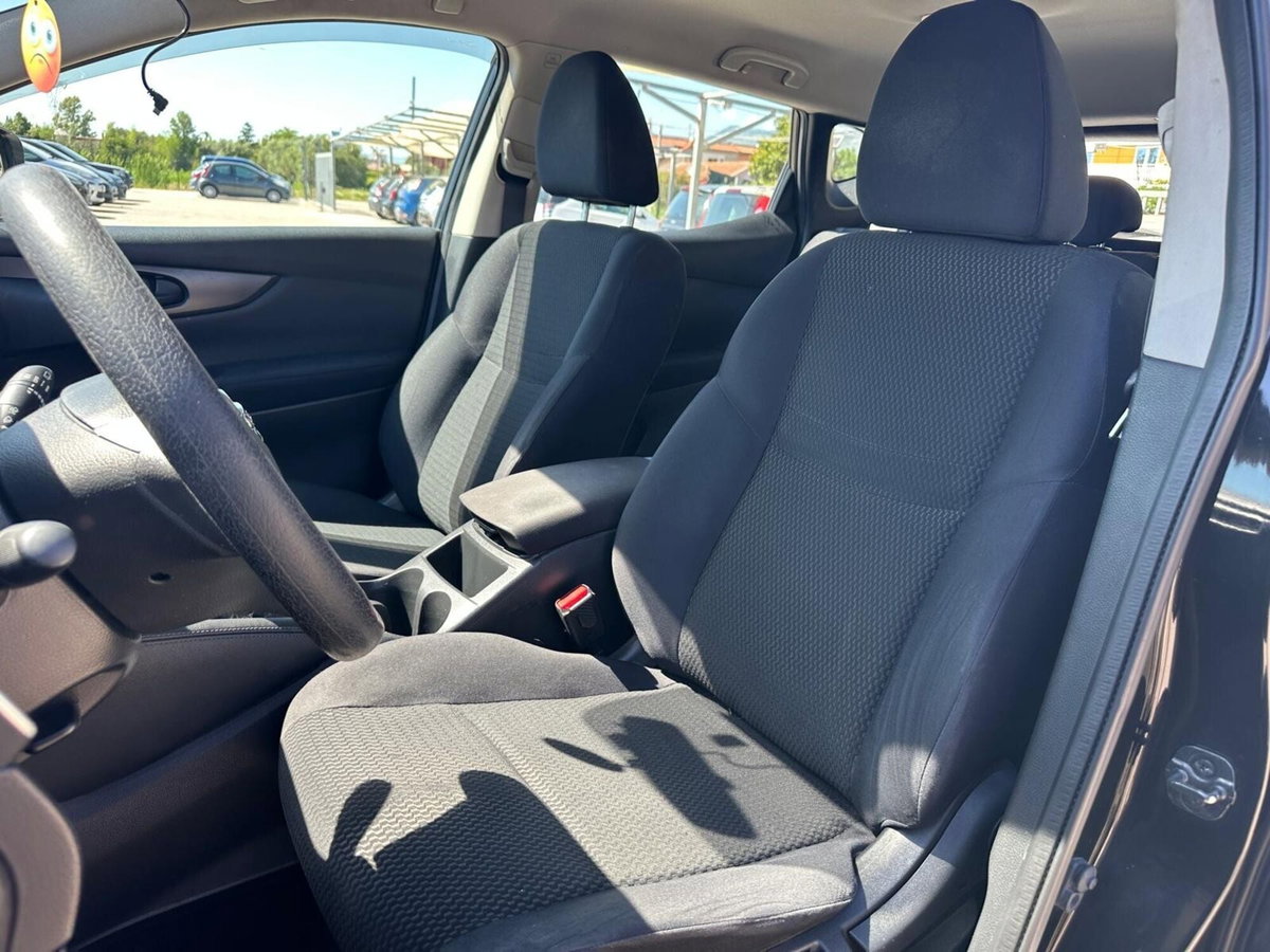 Nissan Qashqai 1.5 dCi Acenta (13)