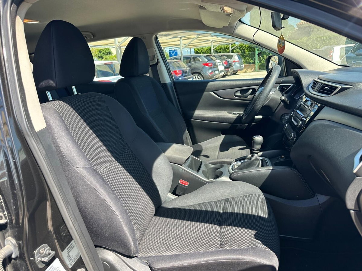 Nissan Qashqai 1.5 dCi Acenta (14)