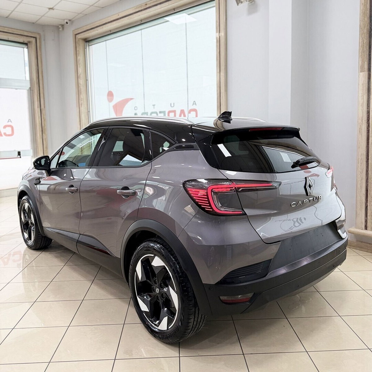 Renault Captur 1.0 eco-g Techno 100cv (15)