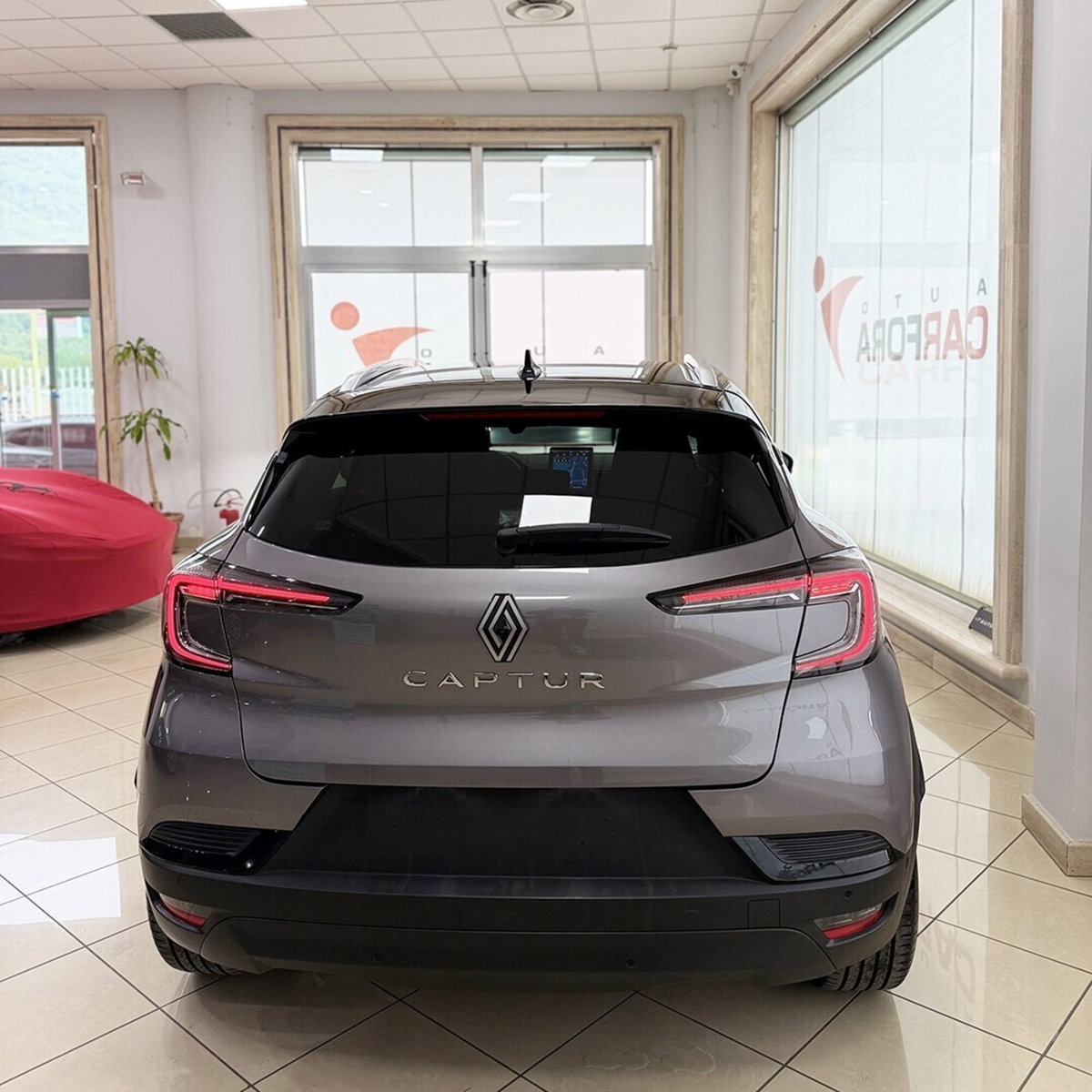 Renault Captur 1.0 eco-g Techno 100cv (4)