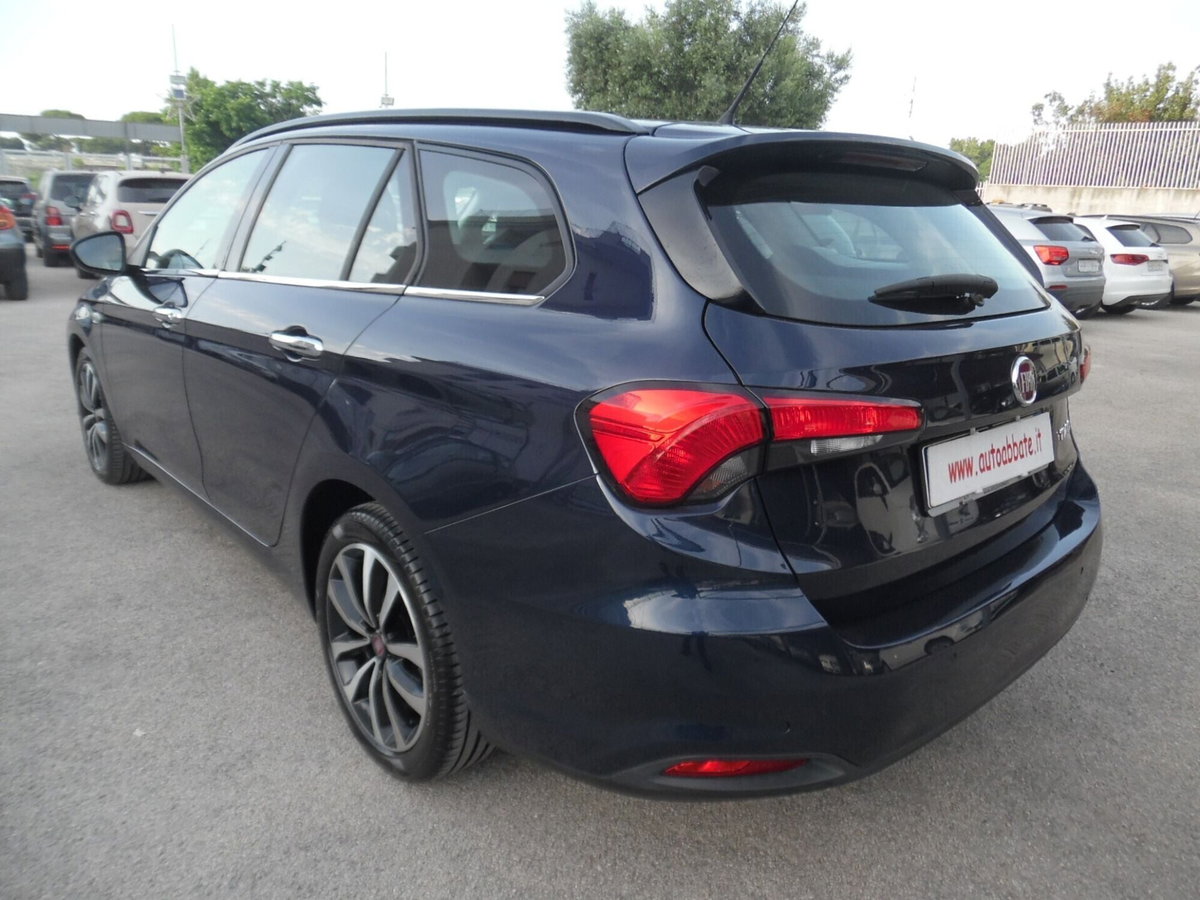 Fiat Tipo Station Wagon Tipo 1.3 Mjt S&S SW Lounge (5)
